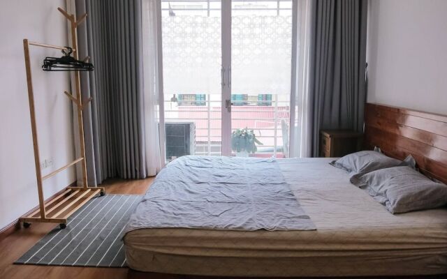 Wind Chimes Hideaway - Apartment In Central Hanoi
