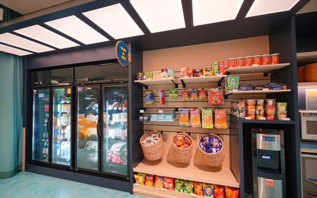 GO Hotel Chonburi at Central Chonburi