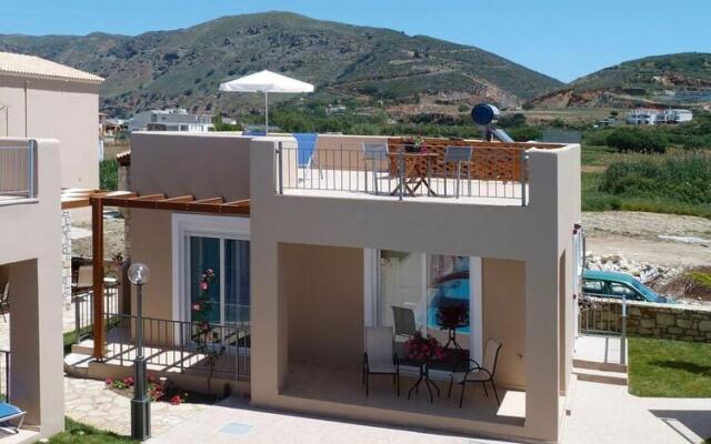 Villa in Nopigia with shared pool