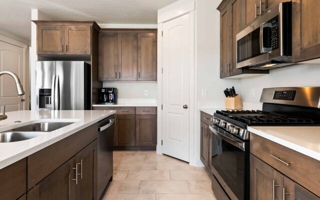 Rainson Retreat 5 Bedroom Home