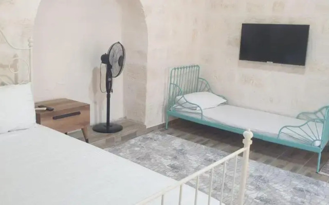 Tarihi Midyat Acar Konağı