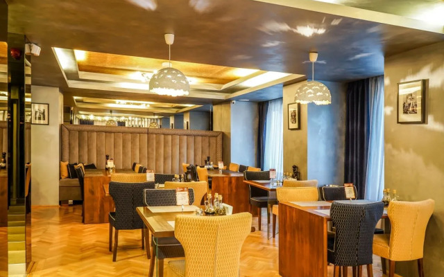 Venis Boutique Hotel
