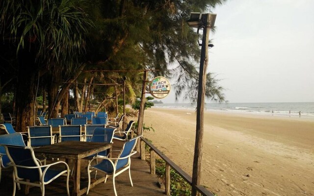 Chivaree Hotel And Resort