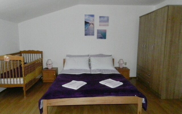 Apartments Ankica