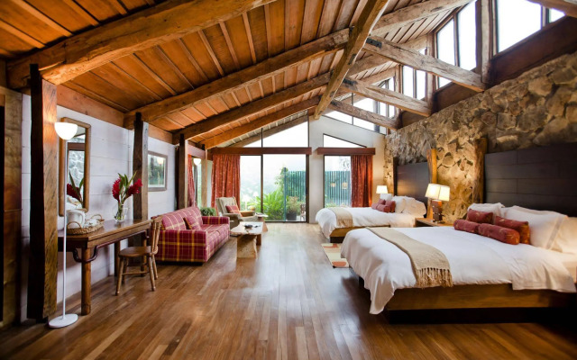Poas Volcano Lodge
