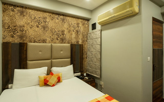Hotel Sunstar Grand – Guest Rooms – Delhi