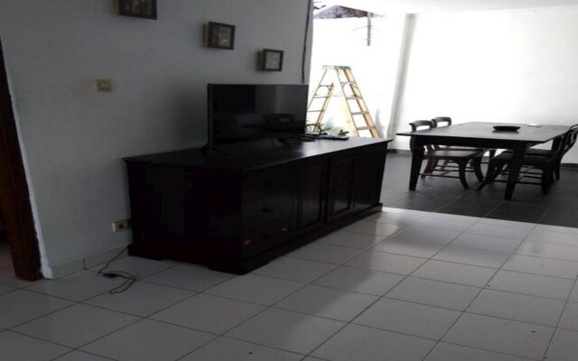 Amira Homestay