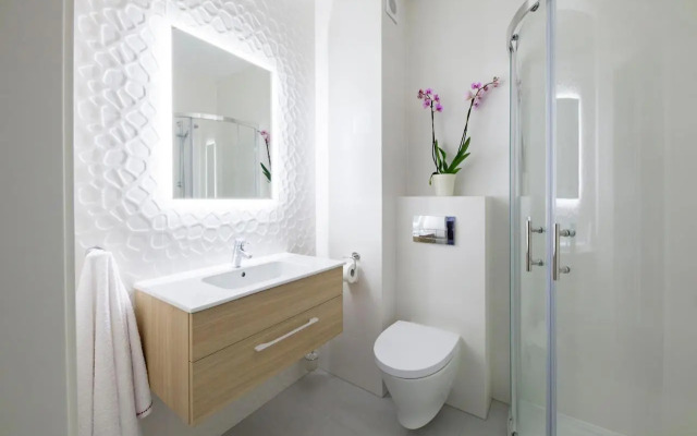 Raval Apartments - Soft Beige