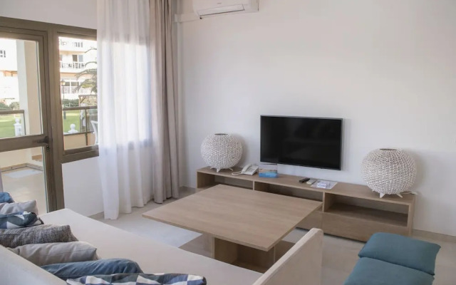 Marina Palace Prestige By Intercorp  Group