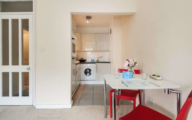 The Sherborne Studio Apartment - JCG