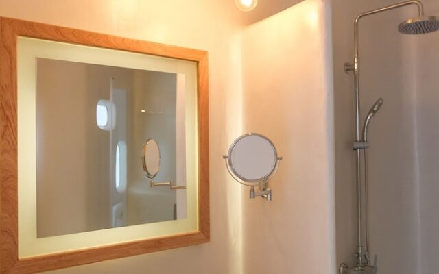Allure Breeze Suites