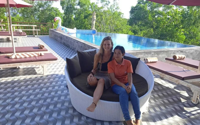 Innora Jungle Resort and Spa