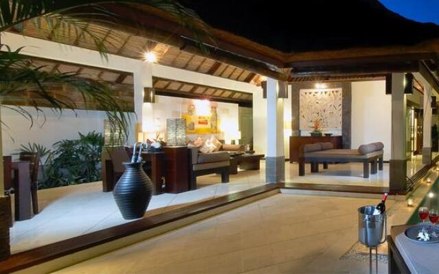 The Maya Seminyak Villas