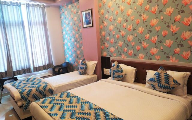 Hotel Oasis Park