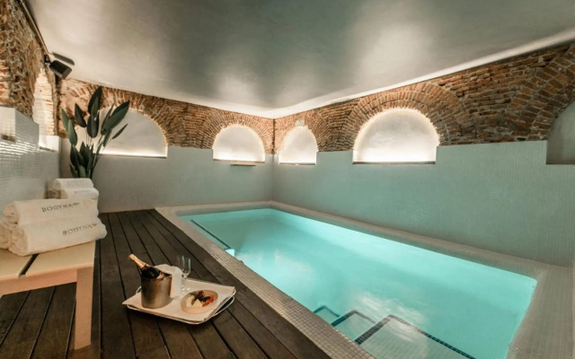 Hospes Puerta de Alcalá, a Member of Design Hotels