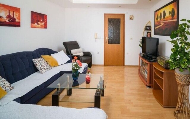 Divna - Modern Apartments With Terrace - A4