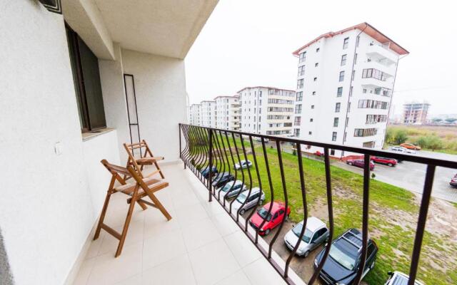 Family Apartment near Shoping City