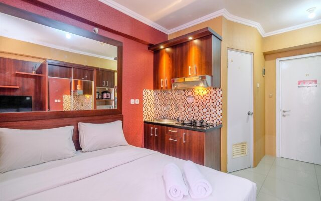 Fancy And Nice Studio At Green Pramuka City Apartment