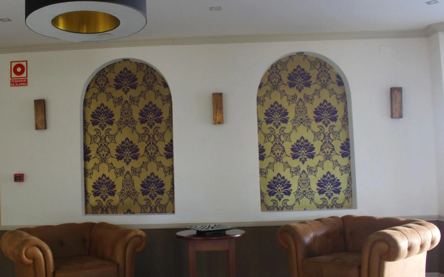 Hotel Reyes Ziríes