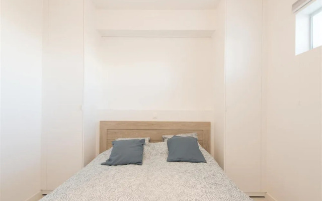 Modern Apartment on sea Wall in Ostend