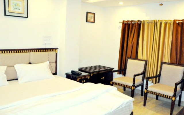 OYO 3703 Hotel Payal