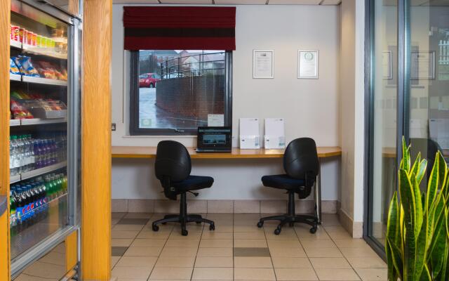 Holiday Inn Express Swansea - East by IHG