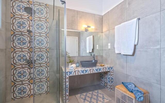 FantaSea Luxury Suite