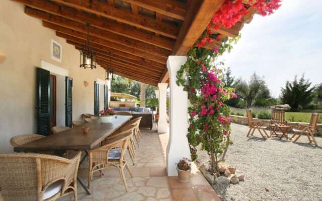 Poolside Villa Stay for Groups