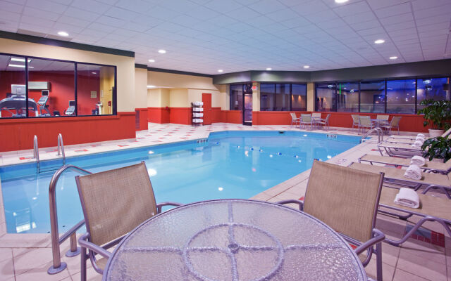 Holiday Inn Dayton/Fairborn I-675