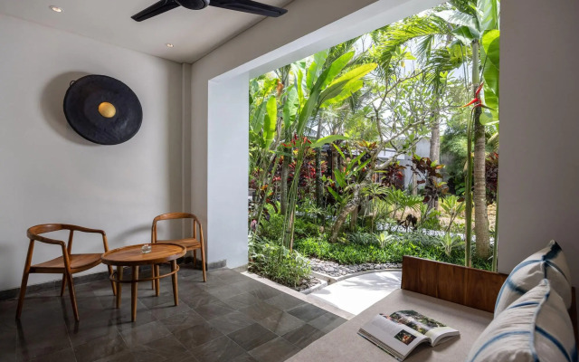 Dinara Ubud