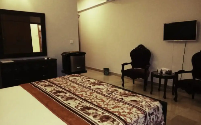 Royal Galaxy Guest House