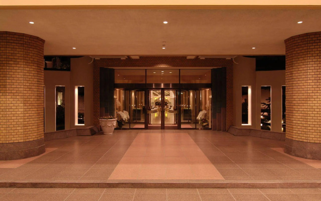 Royal Oak Hotel Spa & Gardens