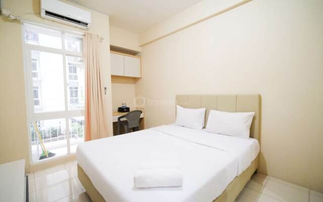 Simple And Comfortable Living Studio At Bale Hinggil Apartment