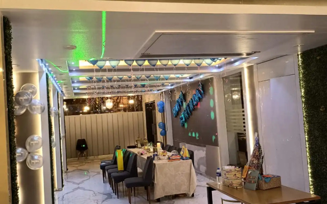 Hotel Mayfair Tower