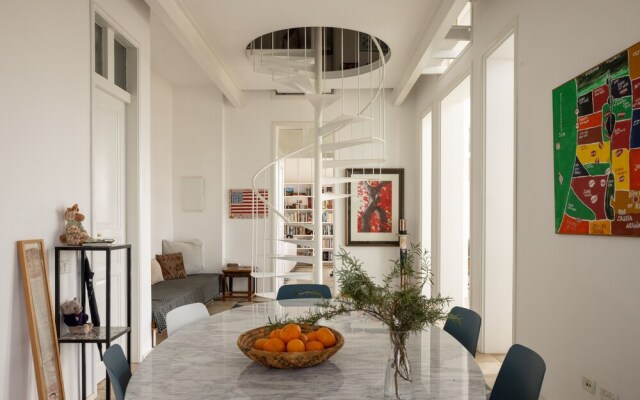 Old Jaffa Artistic Retreat by Sea N Rent