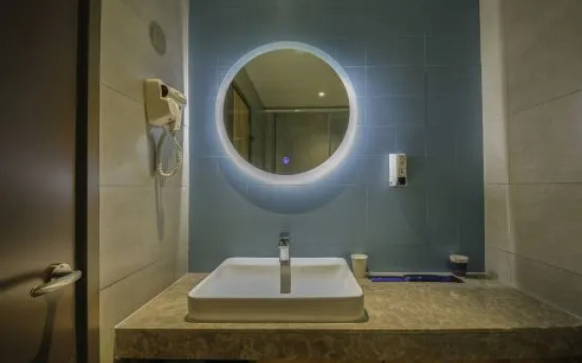 Homeinn · neo (Shijiazhuang Xinbai Square Wanli Temple Pedestrian Street)