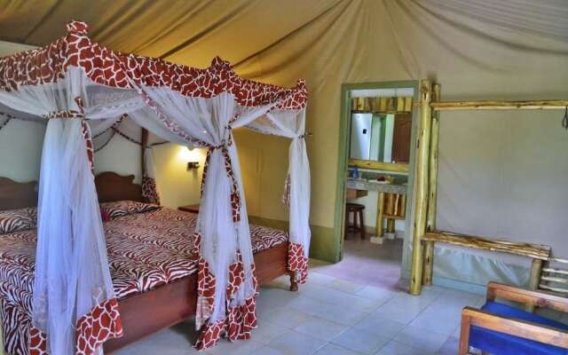 Lake Naivasha Crescent Camp