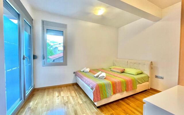 Comfort Family Apartment Budva