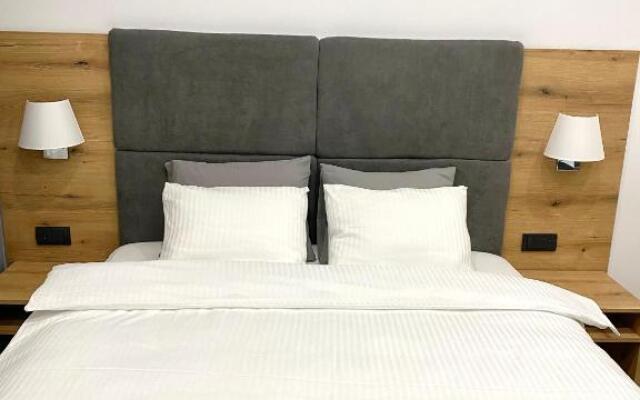 MONI Downtown Luxury Apartments