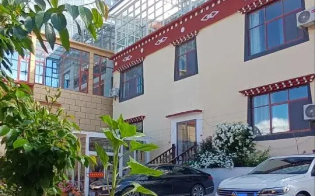 Yilu Lihua Homestay