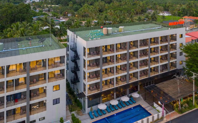 Maikhao Hotel 