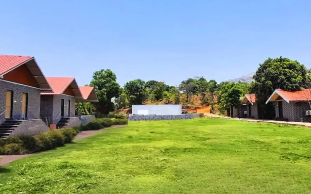 Shvas Island Resort