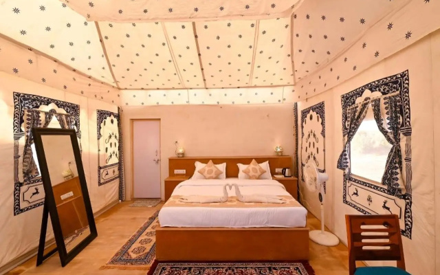 Best Desert Camp In Jaisalmer Red Velvet