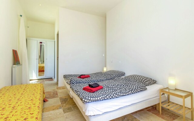 Quirky Villa in Contignac with a Private Pool