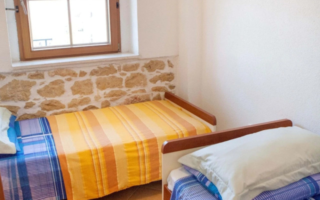 Apartment in Okrug Donji for 4 Person