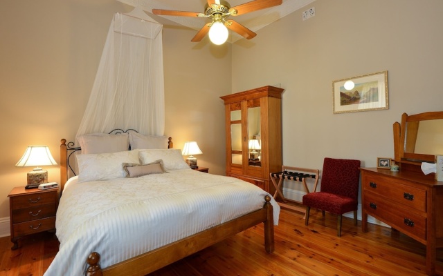Trafalgar Premium Vintage Suites – Guest Rooms – Port Elliot