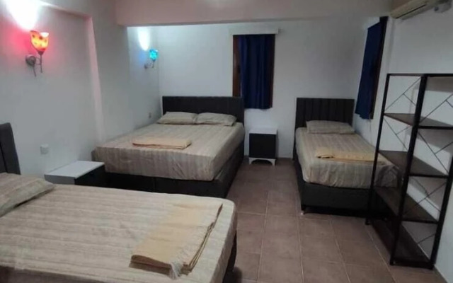 Blue Star Otel