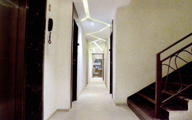 Hotel Supreme Grande