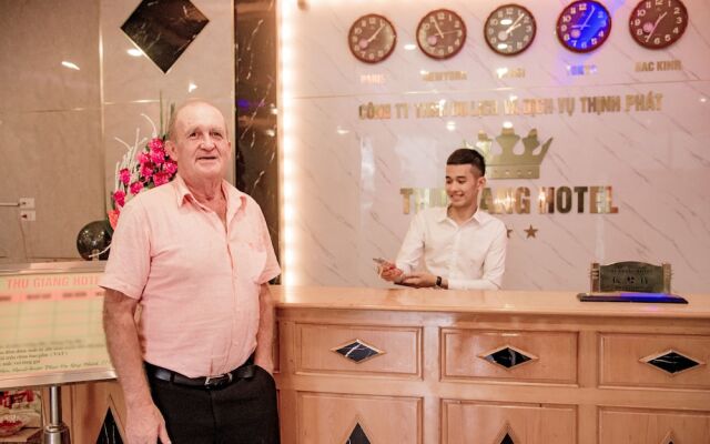 OYO 1143 Thu Giang Hotel