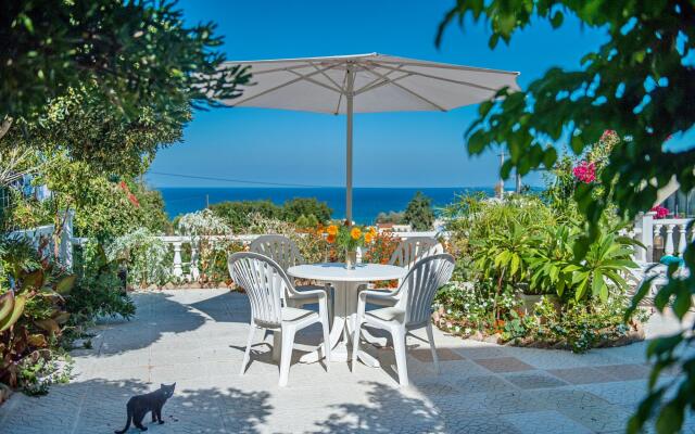 Rouladina Apt 4 in Stalos